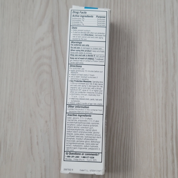 New LA ROCHE-POSAY SPF 50 Sunscreen With Niacinamide 50 Ml - Picture 10 of 12
